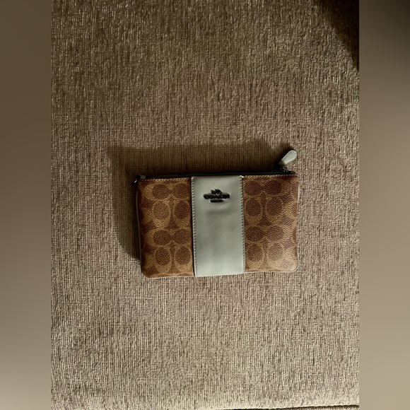 Coach Handbags - Coach Wallet